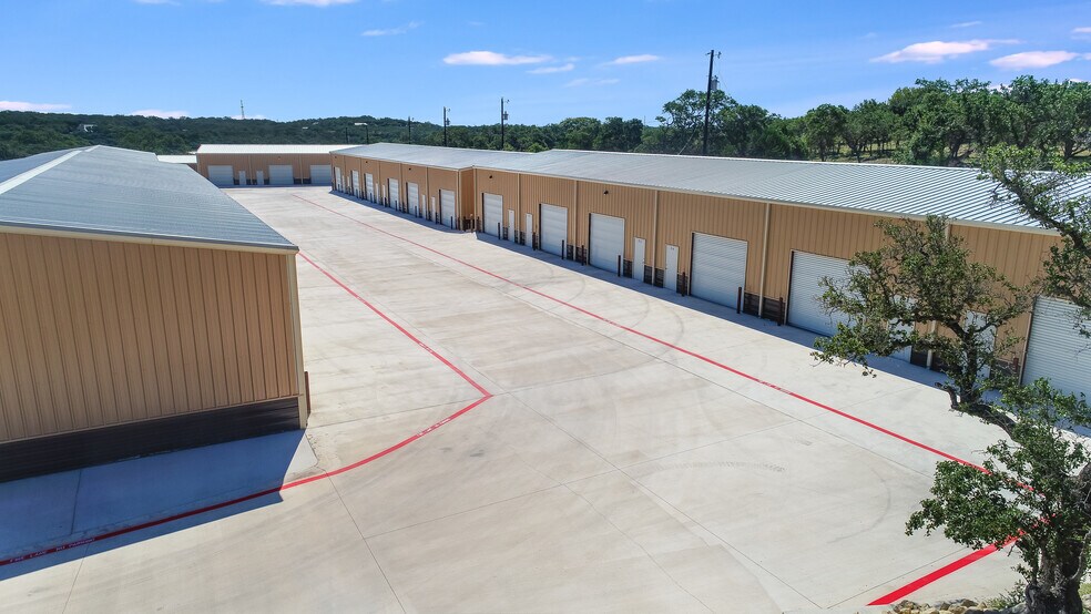 More Photos Of 38 Rust Ln, Boerne Warehouse For Sale