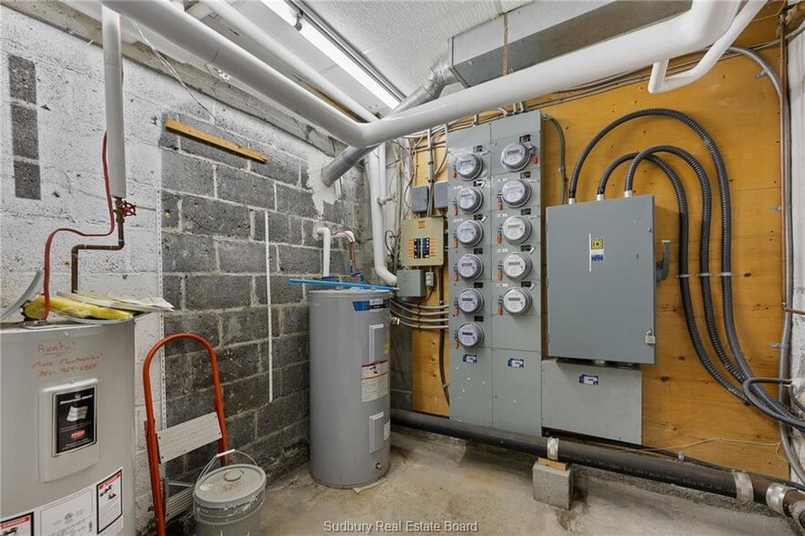 More Photos Of 29 Laren St, Wahnapitae Apartments For Sale