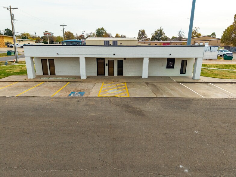 Primary Photo Of 3009 Epperly Dr, Oklahoma City Office For Sale