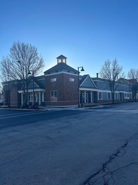 More Photos Of 28 W Nebraska St, Frankfort Office For Lease
