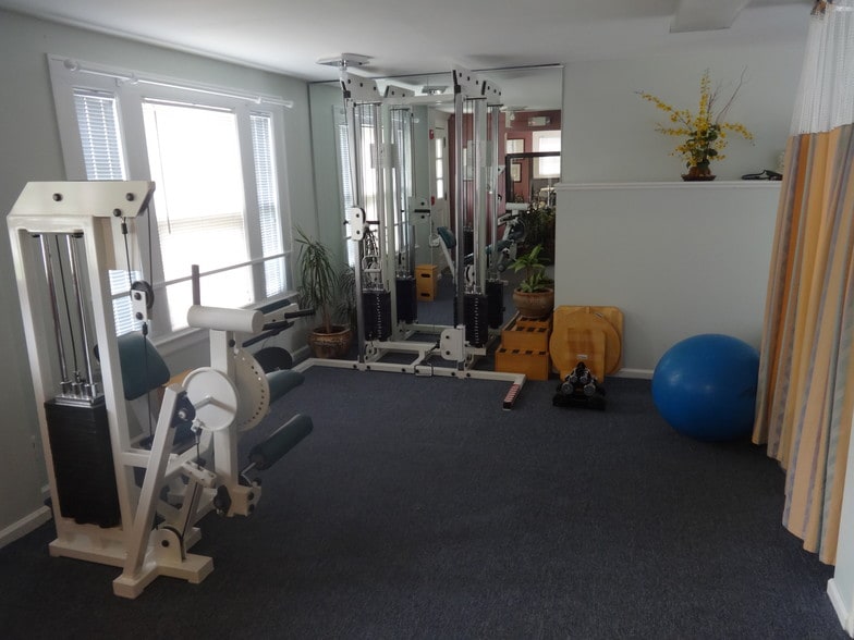 More Photos Of 338 Main St, Chatham Office Residential For Lease