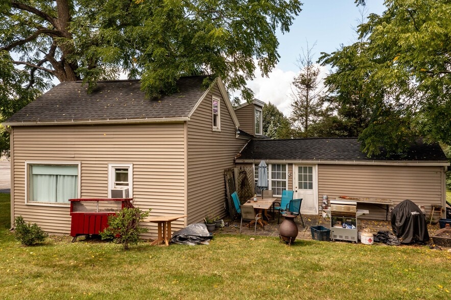 More Photos Of 200 Waring Rd, Syracuse Restaurant For Sale