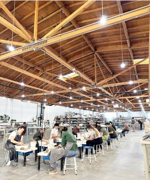More Photos Of 2972 Century Pl, Costa Mesa Warehouse For Lease