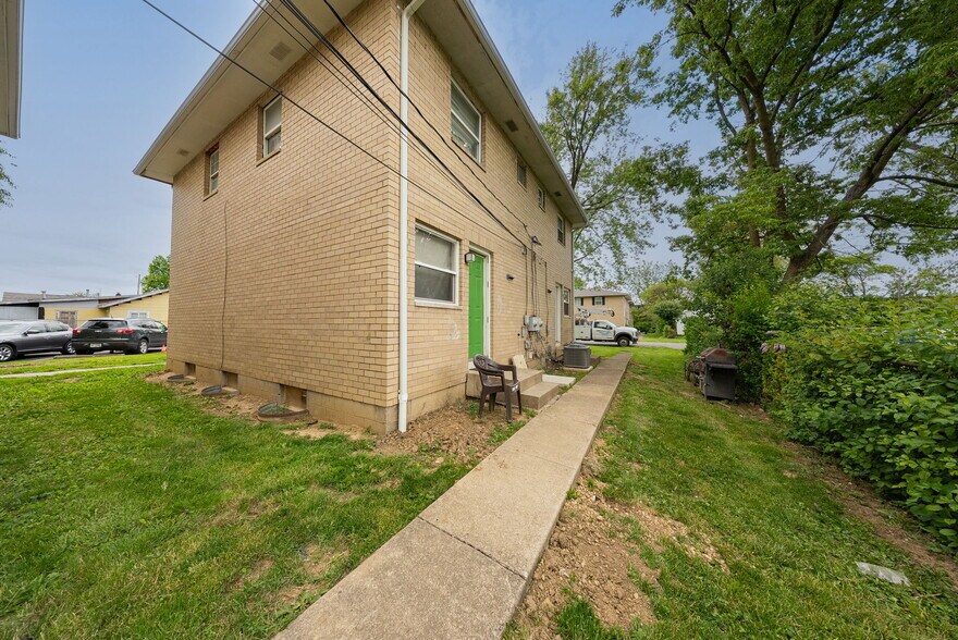 More Photos Of 1975-1982 Dunbar Dr, Columbus Apartments For Sale