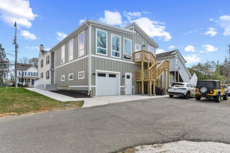 More Photos Of 406 Main St, Reisterstown Loft Creative Space For Sale