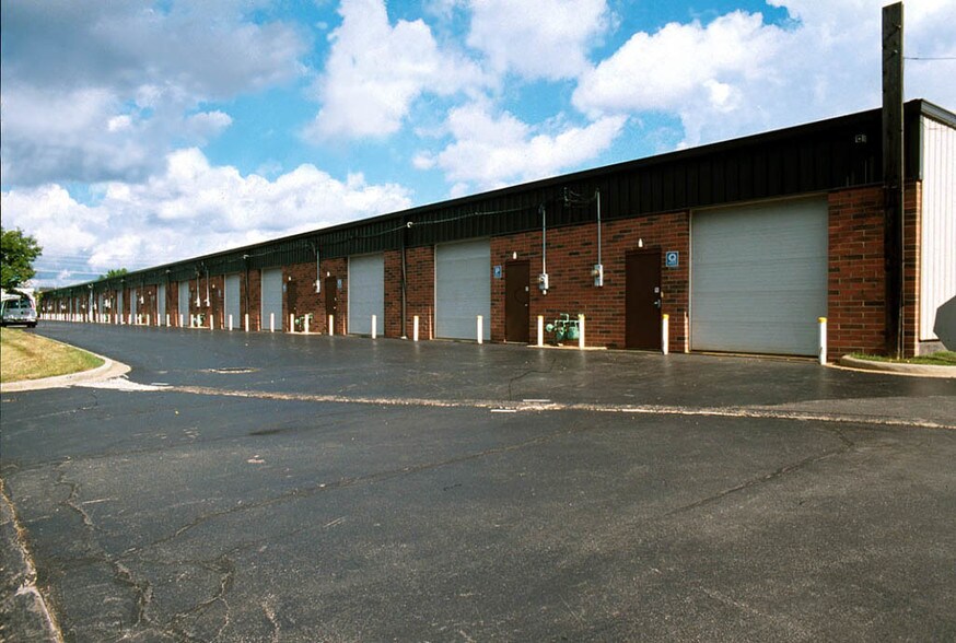 More Photos Of 6751 Engle Rd, Middleburg Heights Unknown For Lease