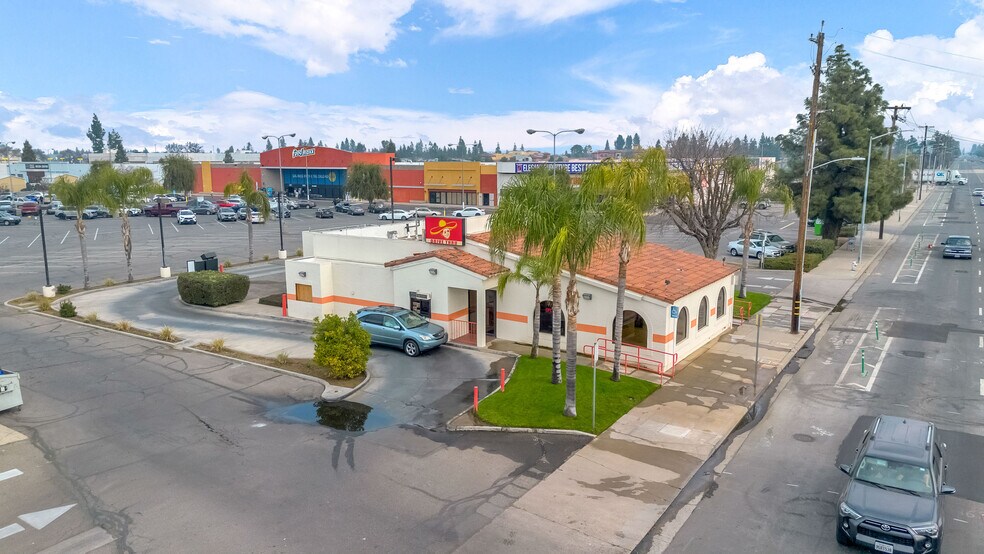 More Photos Of , Fresno General Retail For Sale