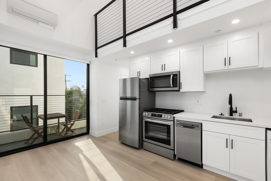 More Photos Of 5727 Lauretta St, San Diego Apartments For Sale