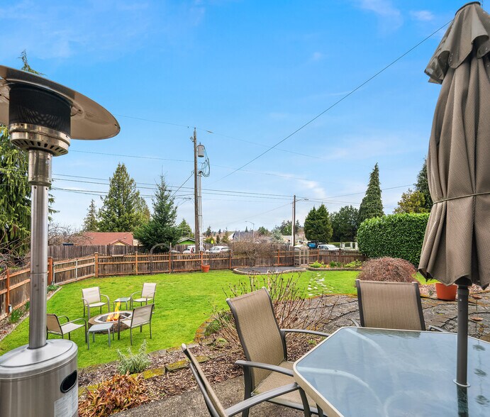 More Photos Of 131 E 12th St, Port Angeles Hotel For Sale