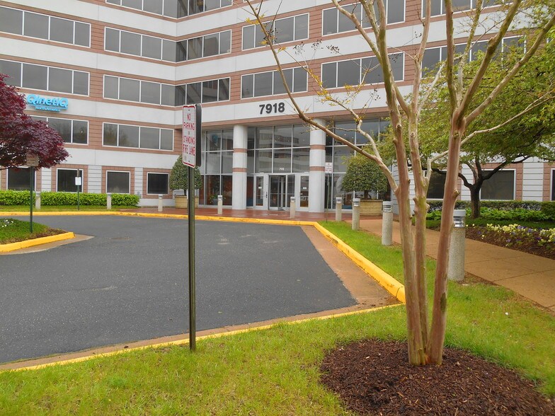 More Photos Of 7918 Jones Branch Dr, McLean Office For Lease