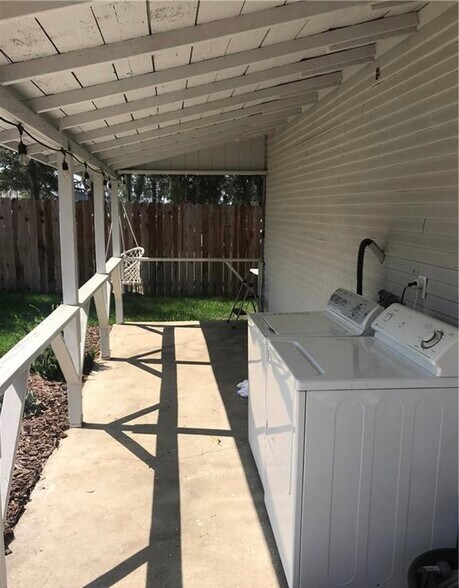 More Photos Of 2122 E St, La Verne Land For Sale