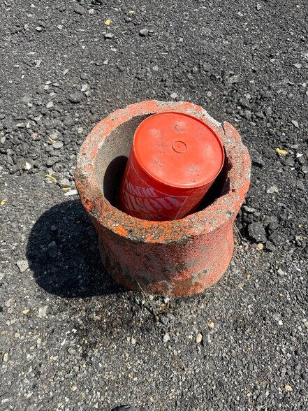 More Photos Of 4881 Pittsburgh Rd, Harrisville Light Distribution For Sale