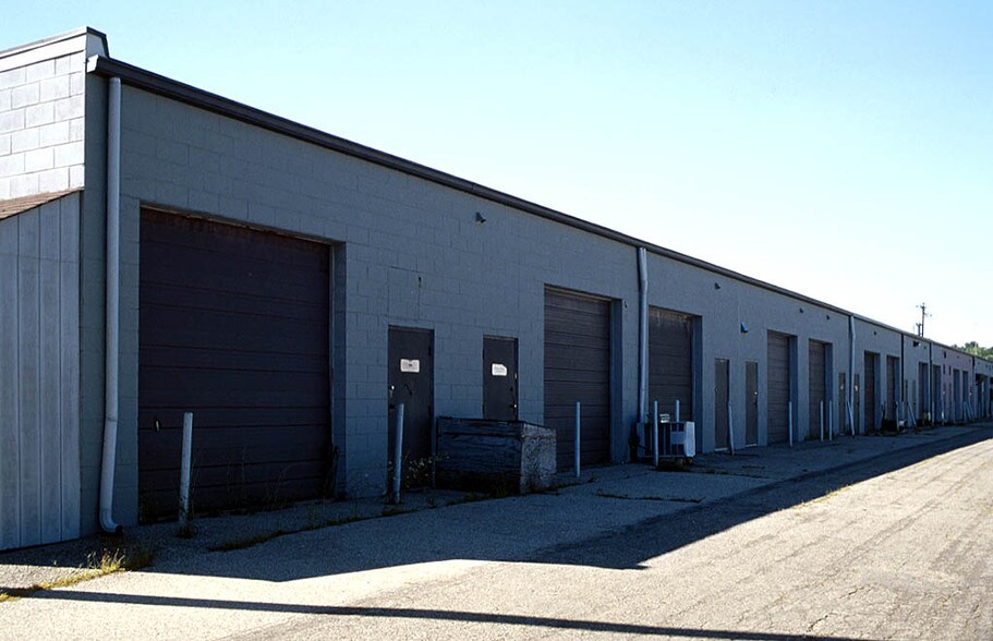 More Photos Of 10270 Spartan Dr, Evendale Flex For Lease