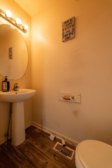 More Photos Of 21 Jay St, Lakewood Multifamily For Sale