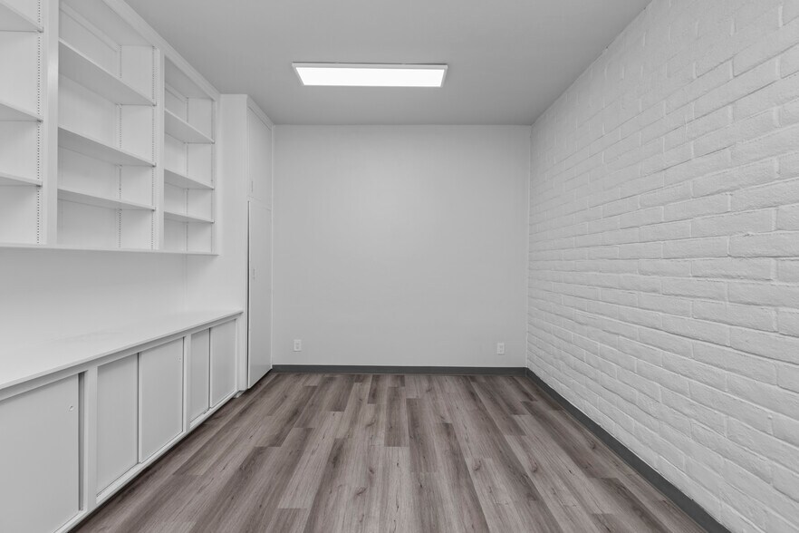 More Photos Of , Escondido Office For Sale