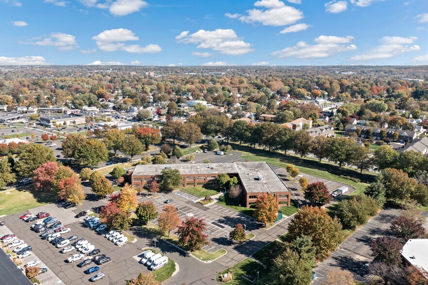 More Photos Of 101 Gibraltar Rd, Horsham Township Office For Lease