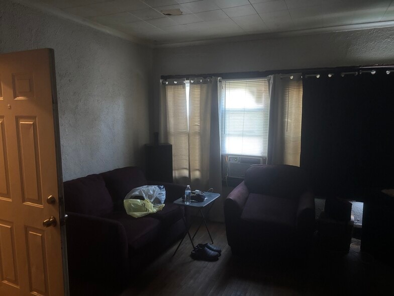 More Photos Of 1447 W Delaware Ave, Toledo Apartments For Sale