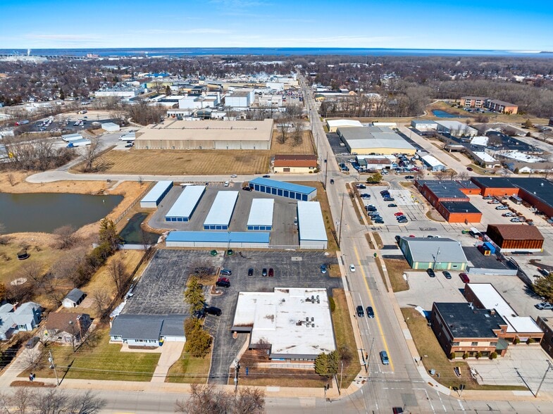 More Photos Of 1751 Deckner Ave, Green Bay Medical For Sale