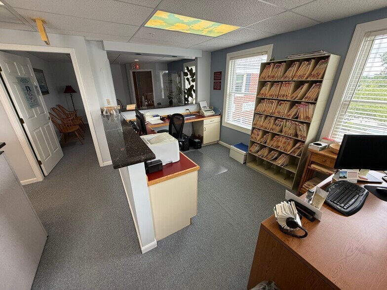 More Photos Of 243 US Route 1, Scarborough Medical For Sale