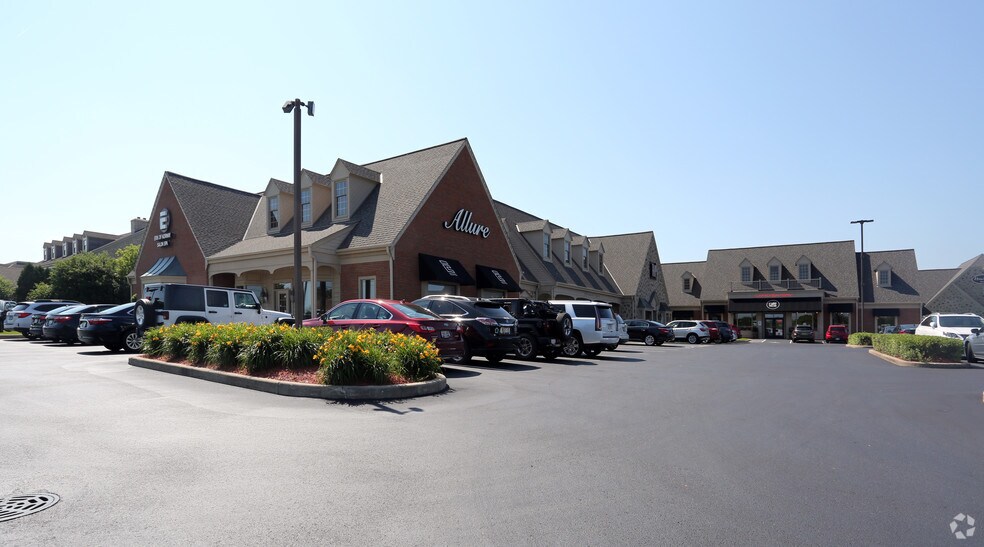 More Photos Of 1505-1515 W Mequon Rd, Mequon General Retail For Lease