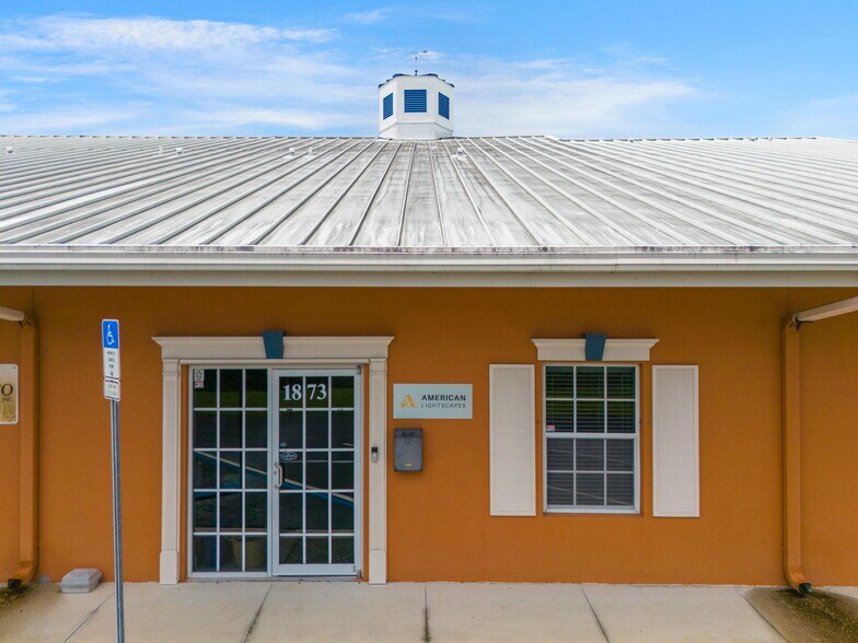 More Photos Of 1867-1881 Porter Lake Dr, Sarasota Warehouse For Sale