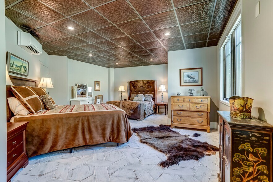 More Photos Of 1286 Gray Fox Ct, Howell Flex For Sale