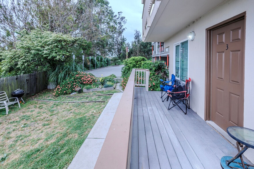 More Photos Of 510 Avenue Alhambra, Half Moon Bay Apartments For Sale