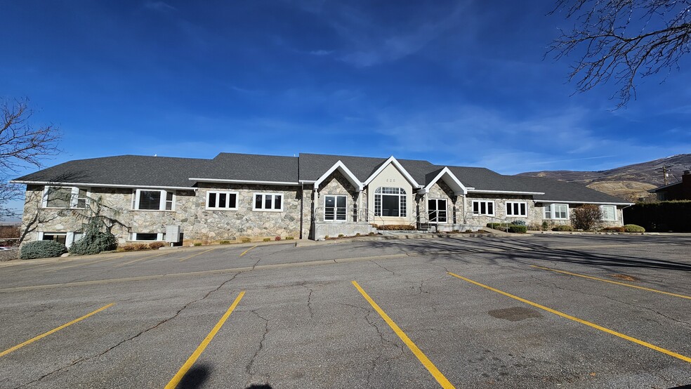 Primary Photo Of 625 E 500 S, Bountiful Medical For Sale