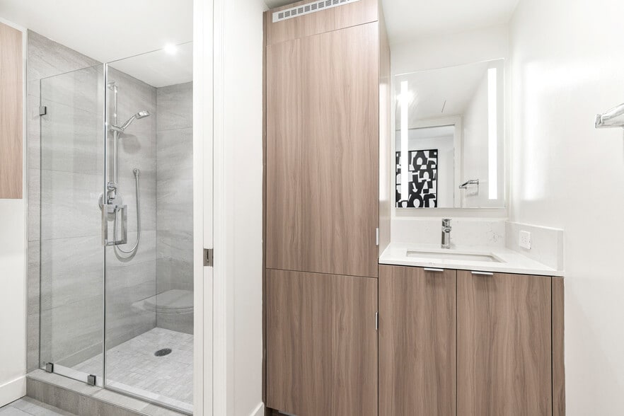More Photos Of 1743 Butler Ave, Los Angeles Apartments For Sale