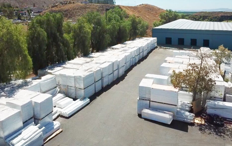 More Photos Of 4010 Georgia Blvd, San Bernardino Manufacturing For Sale