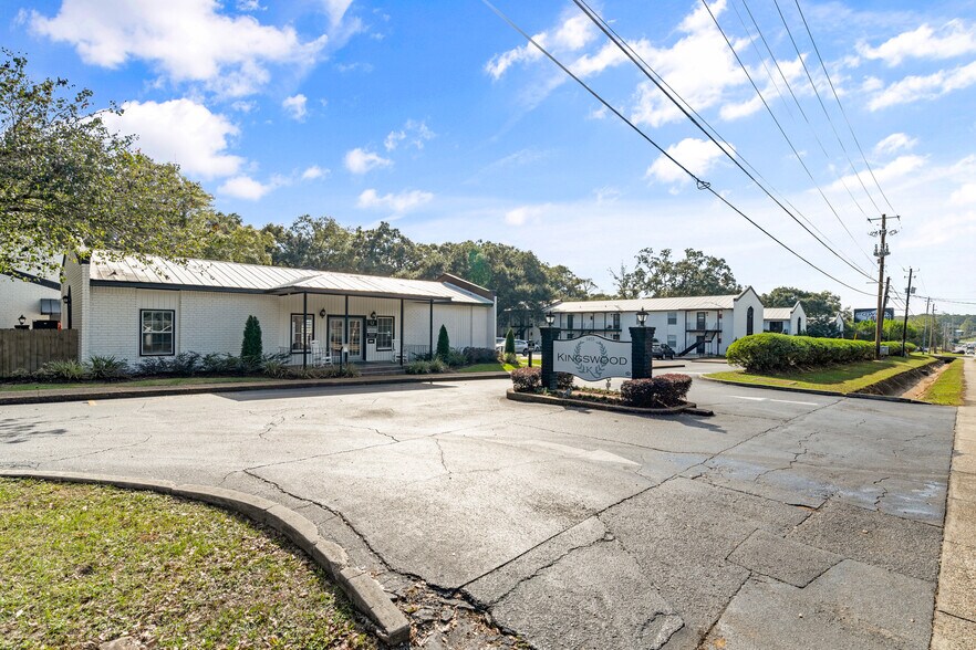 More Photos Of 5453 Old Shell Rd, Mobile Apartments For Sale
