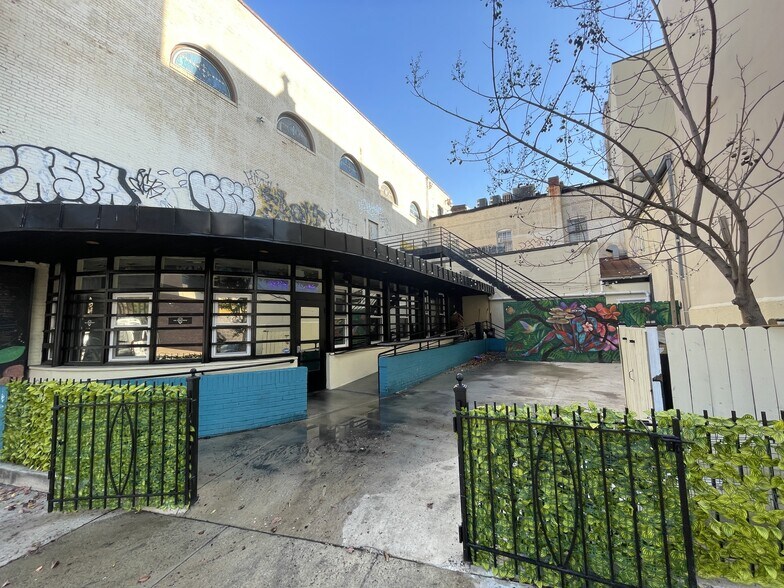 More Photos Of 1225 Cathedral St, Baltimore Restaurant For Lease