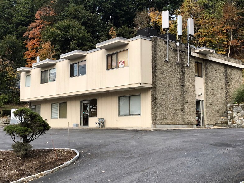 Primary Photo Of 509 Route 22, North Salem Medical For Sale