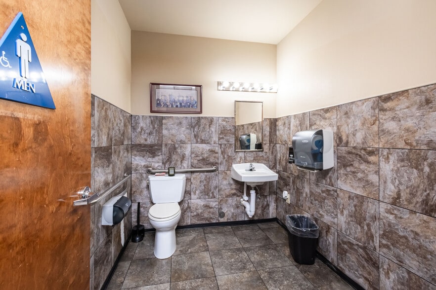 More Photos Of 8203 Sierra College Blvd, Roseville Office For Sale