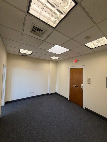 More Photos Of 238 Main St, Hackensack Storefront Retail Office For Lease