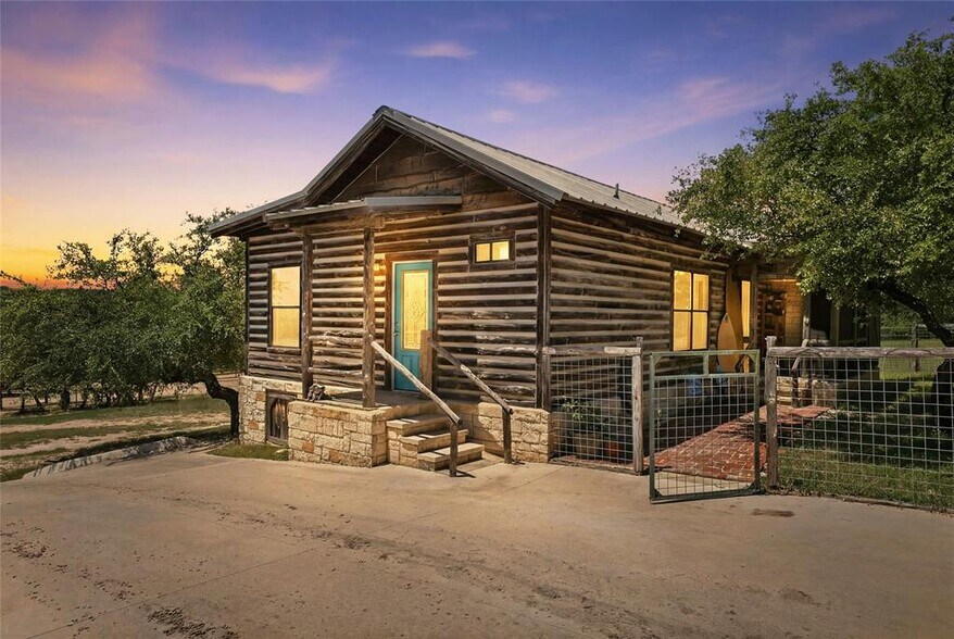 More Photos Of 496 Middleton Rd, Spicewood Land For Sale