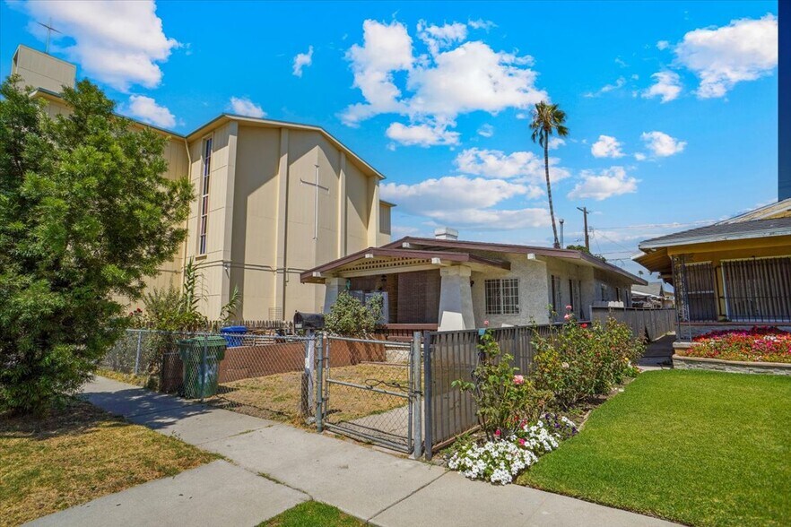 Primary Photo Of 1739 W 53rd St, Los Angeles Multifamily For Sale