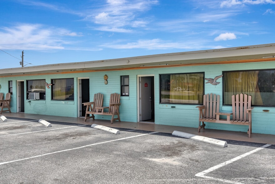 More Photos Of 808 S Atlantic Ave, Daytona Beach Hospitality For Sale