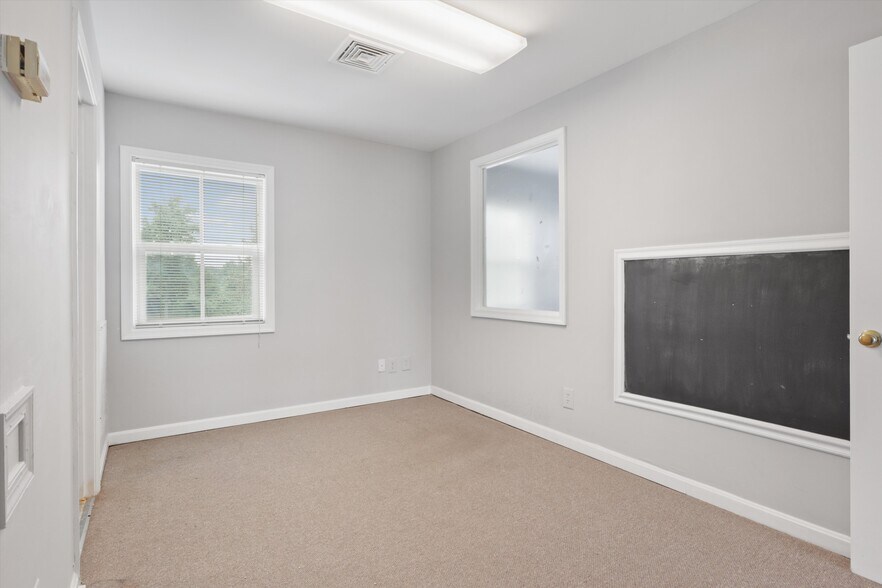 More Photos Of 1142-1148 Walker Rd, Great Falls Medical For Lease