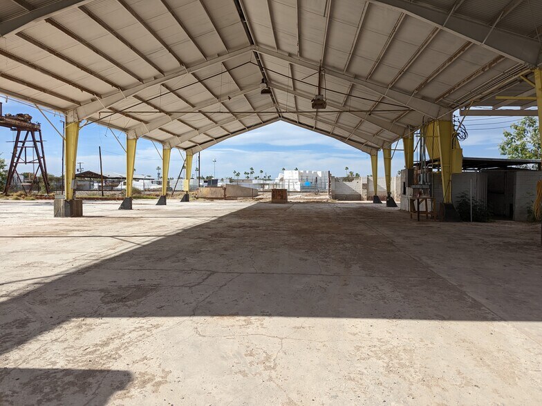 More Photos Of 213 S Alma School Rd, Mesa Land For Lease