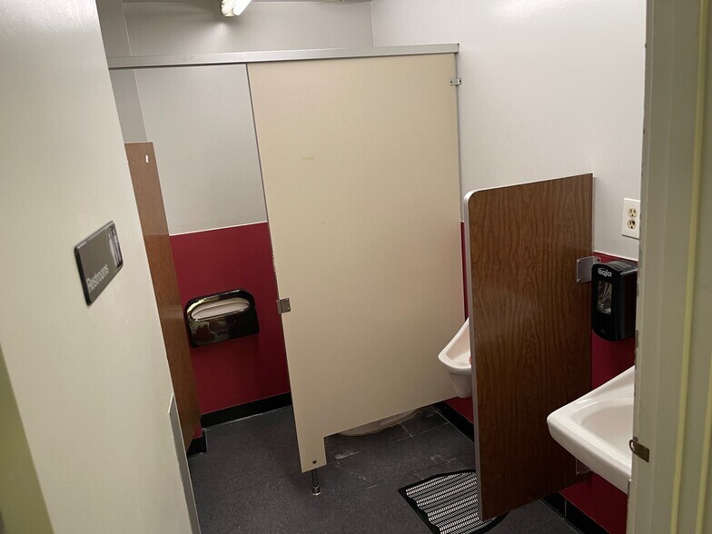 More Photos Of 2230 S Anne St, Santa Ana Manufacturing For Sale