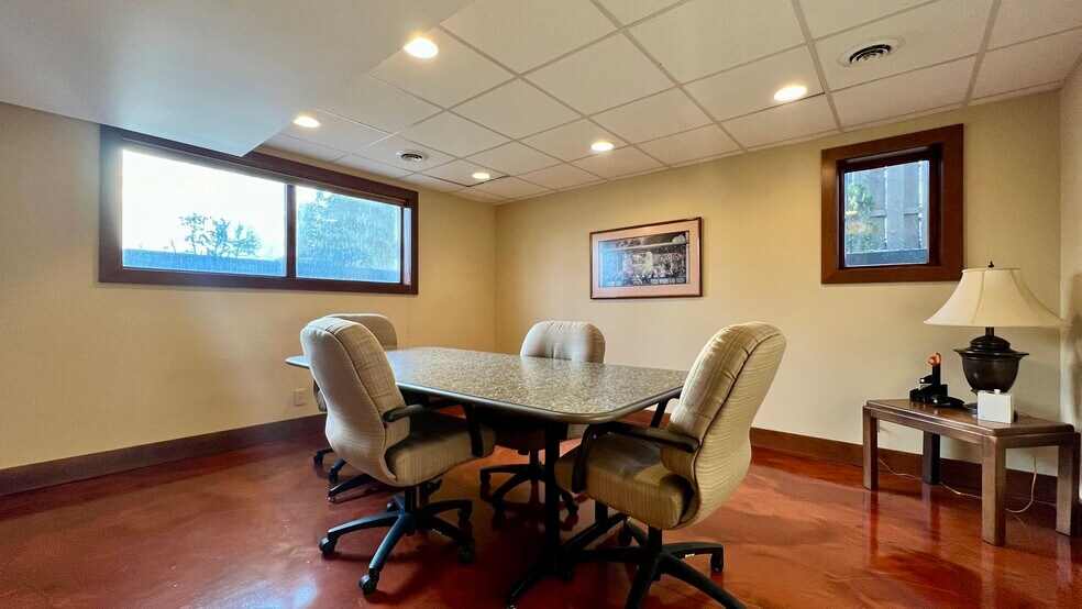 More Photos Of 2604 Sunnyside Dr, Cadillac Medical For Sale