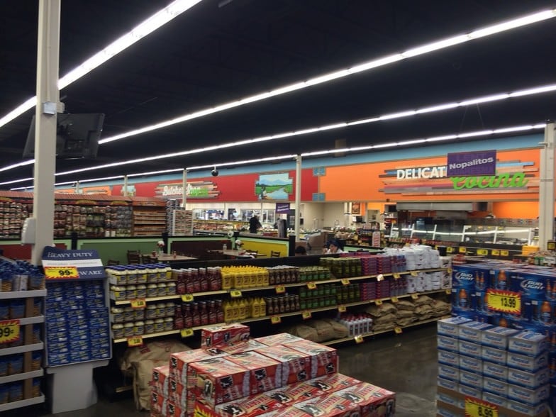 More Photos Of 7227 S Central Ave, Phoenix General Retail For Lease