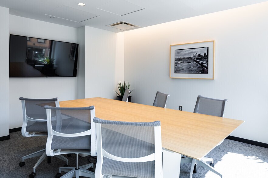 More Photos Of 1661 Market St, Denver Apartments For Lease