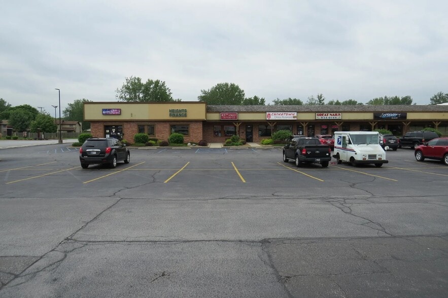 More Photos Of 1815-1957 W Glen Park Ave, Griffith Unknown For Lease