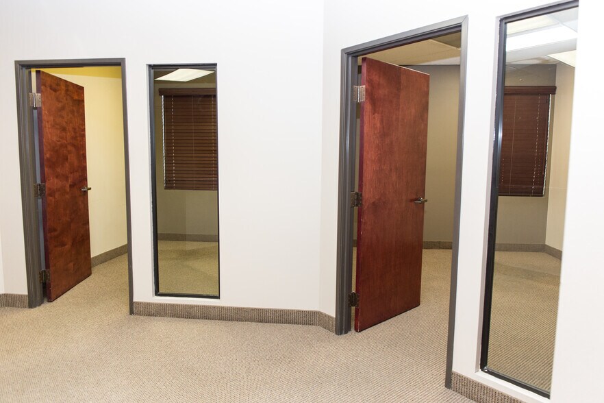 More Photos Of 40 N Center St, Mesa Office For Lease