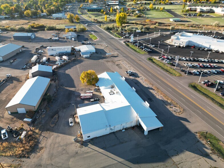 More Photos Of 1720 Main St, Lander Warehouse For Sale