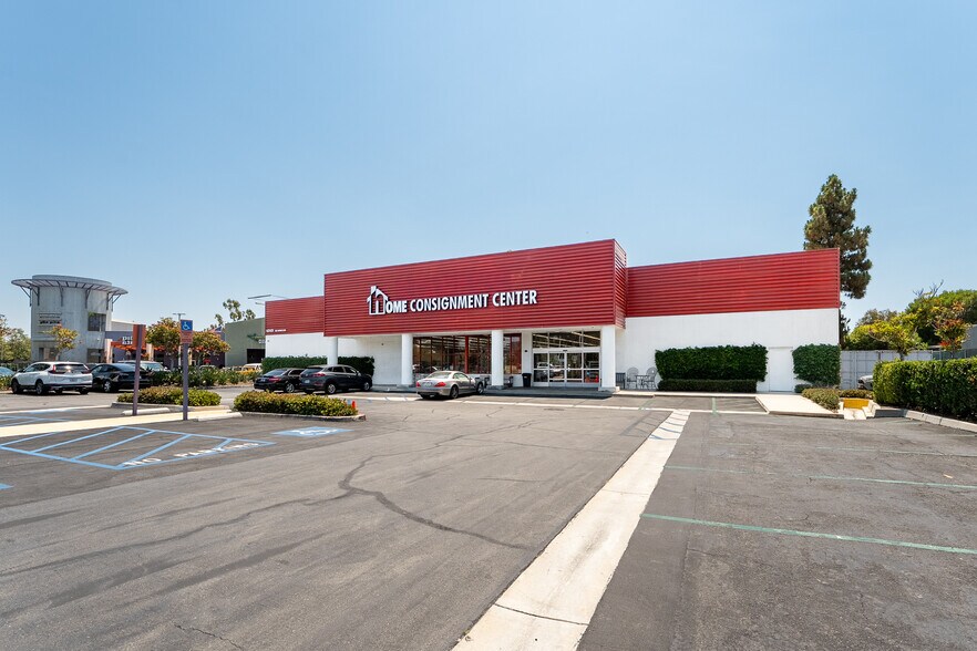 More Photos Of 4343 Macarthur Blvd, Newport Beach Freestanding For Sale