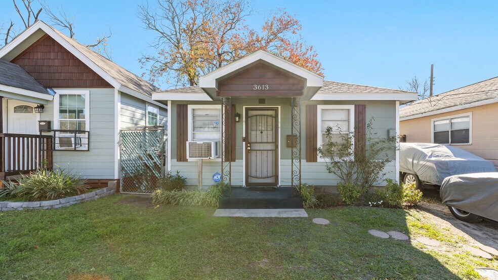 More Photos Of , Houston Multifamily For Sale