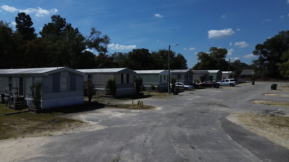 More Photos Of 5602 Hardwick Ln, Fayetteville Manufactured Housing Mobile Home Park For Sale